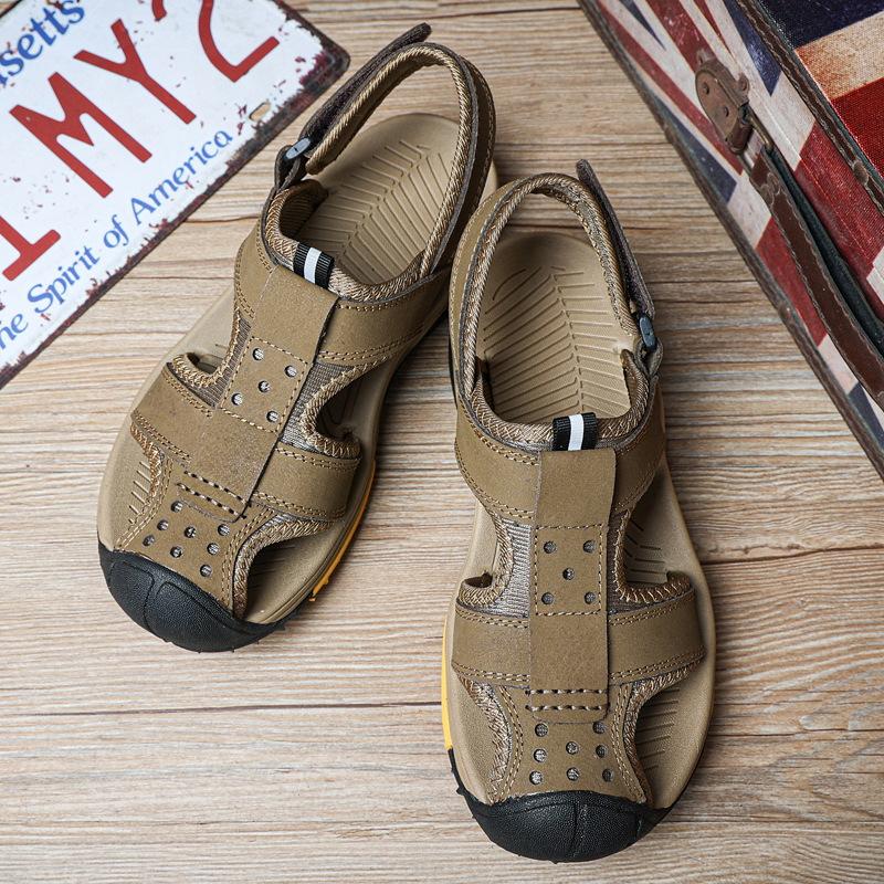 Large Size Men's First Layer of Cowhide Handmade Bag Head Anti-collision Outer Wear Beach Sandals Can Be