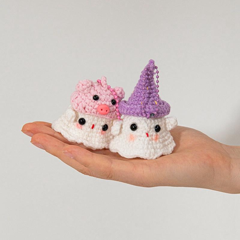 Kawaii Cute Crochet Ghost Keychain Halloween Decoration Desktop Ornaments Knitted Car Keyring Bag Charms Day Of The Dead Party Favors