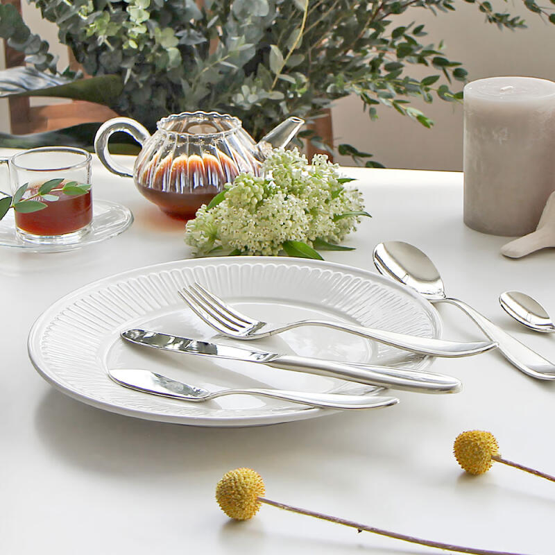 Multi-purpose butter knife