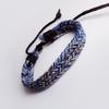Handgefertigtes fünf-farbiges gewebtes Armband: Original japanisches trendiges Modeaccessoire