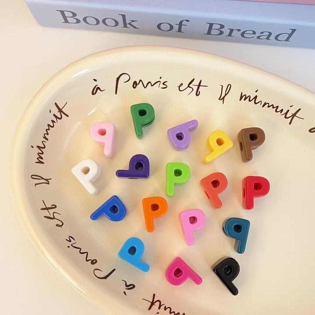 10 Stück/Los Bunte Englische Buchstabenperlen Für Schmuckherstellung DIY Dekoration Handykette Schlüsselanhänger Perlenstift Haaraccessoires