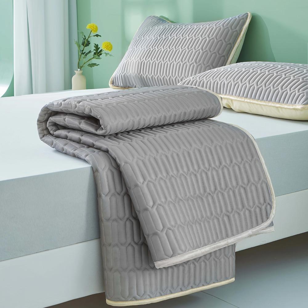 Quilted Bed Sheet Cooling Pad Anti-wrinkle Summer Sleeping Mat Durable Bedspread Summer