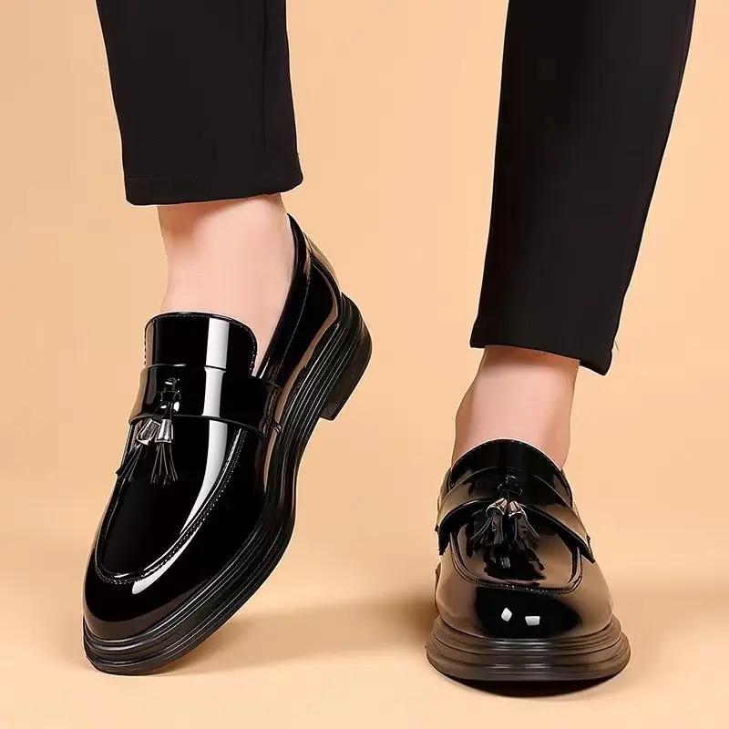 Black Social Shoe for Men Casual Business Patent Leather Bright Upper Dress Shoes Man New Low Price 39 Suit Cheap Liquidation