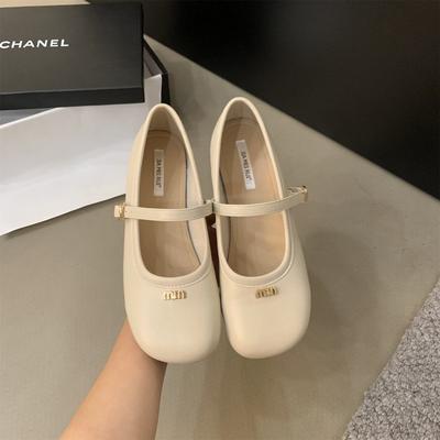 Xiaoxiangfeng Single Shoes 2025 Spring and Autumn New One-word Buckle French Beanie Shoes Women's Flat-soled Soft-soled Mary Jane Grandma Shoes