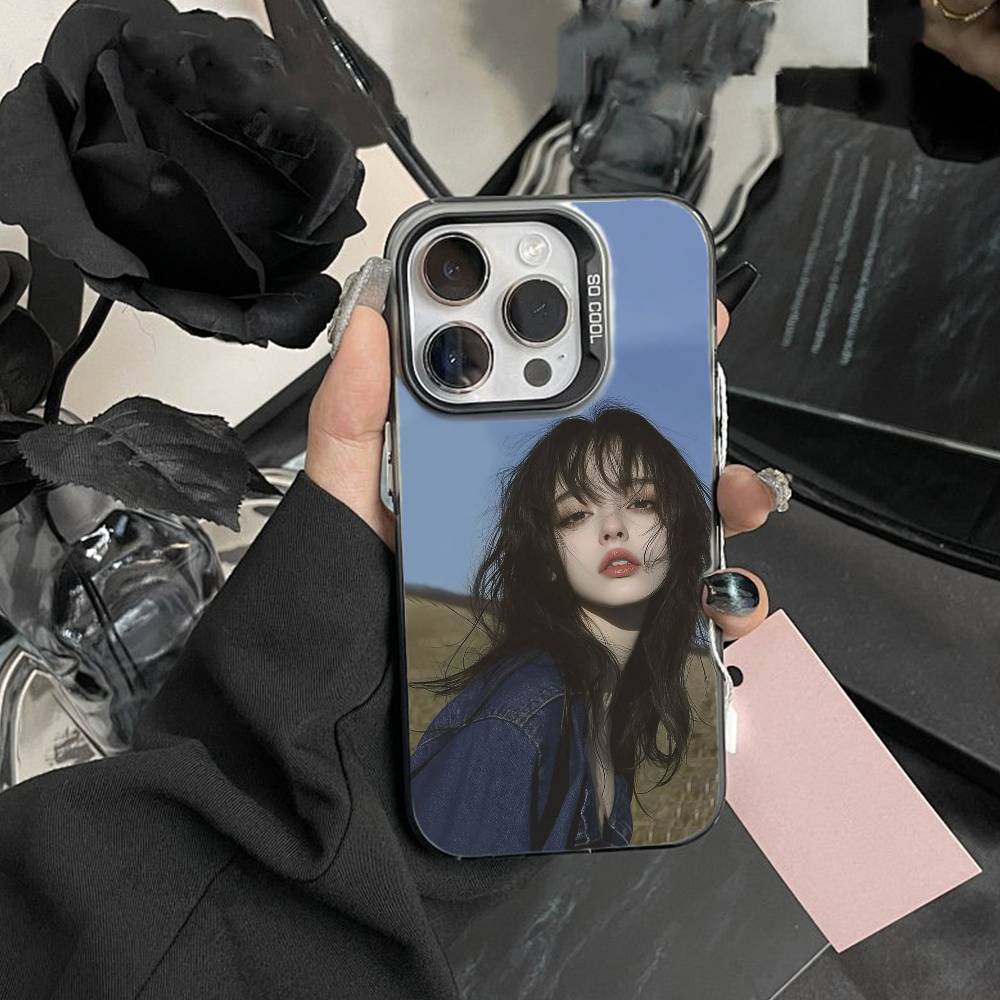 E-Emily Bader Phone Case For iPhone 16,15,14,13,12,17,Pro,MAX white Matte Shockproof Cover
