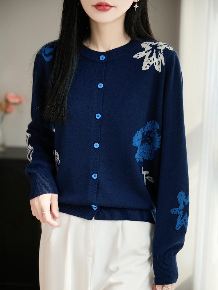 Versatile Round Neck Knit Cardigan: Soft, Skin-Friendly Lightweight Top for Spring & Autumn