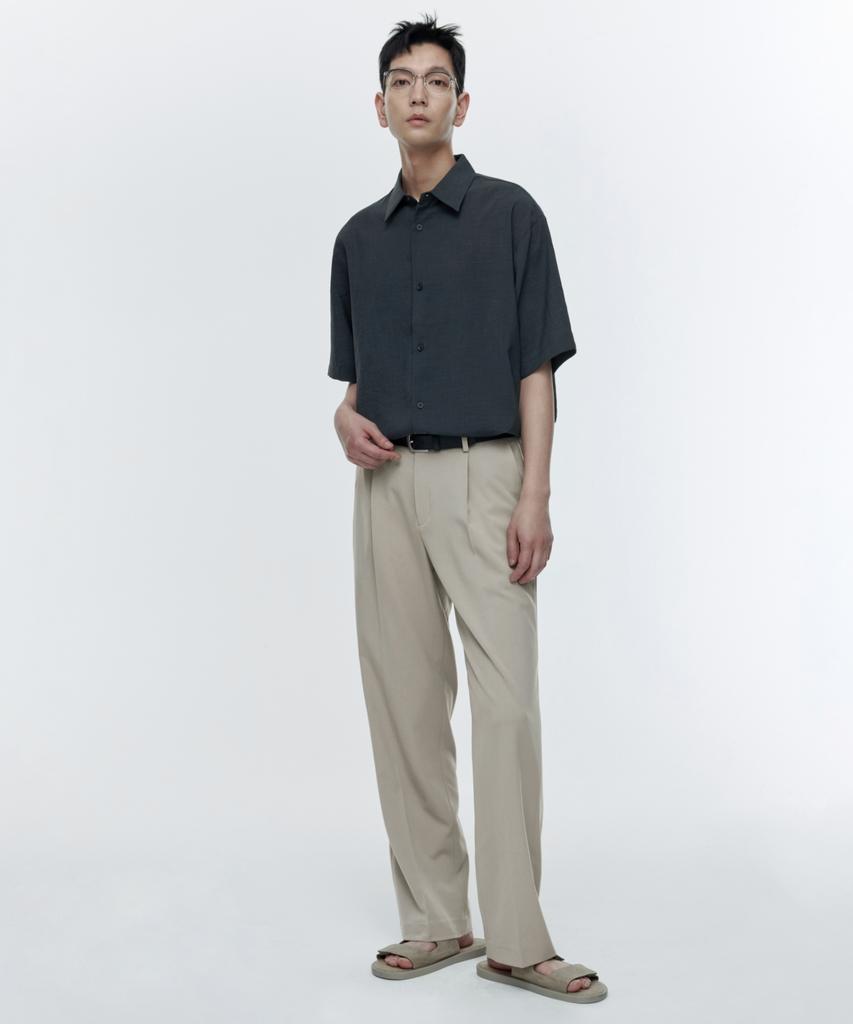 MUSINSA STANDARD Relaxed Linen-Like Short Sleeve Shirt [Dark Gray]