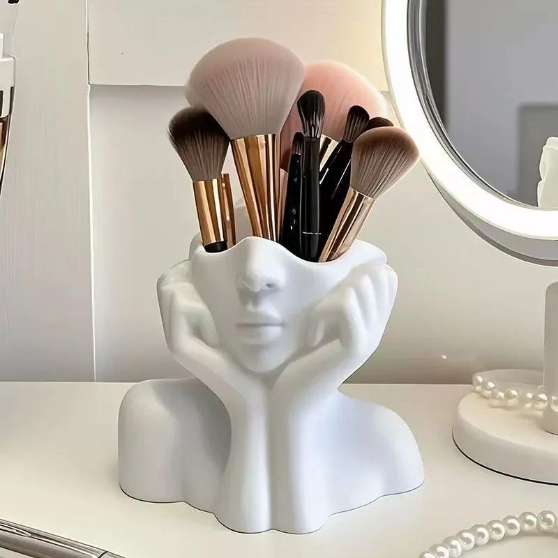 

1Pc Creative Facial Design Makeup Brush Storage Bin, Office Desktop/bedroom/bathroom/study Decoration Shelf
