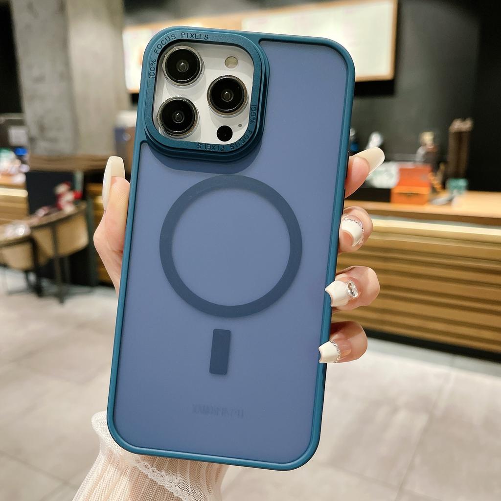 Neues Produkt für Apple 16promax Hautempfindliche magnetische Handyhülle für IPhone 15 High-End Anti-Sturz Semitransparent
