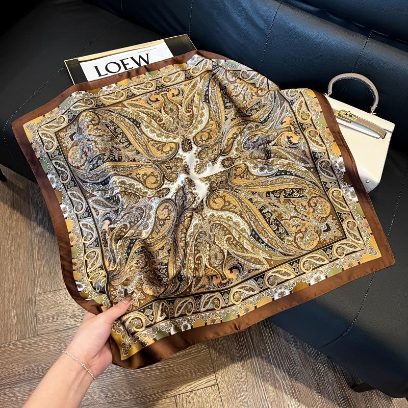 New silk scarf women's fashion versatile high-end small square scarf Korean version neck protection scarf spring and autumn retro scarf binding bag