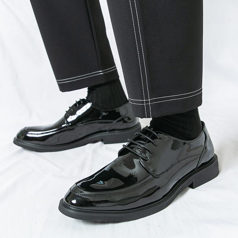 Fashion Men's leather shoes Comfortable casual business classic style Groom's wedding Derby adult shoes DRESS Hot selling lace-up