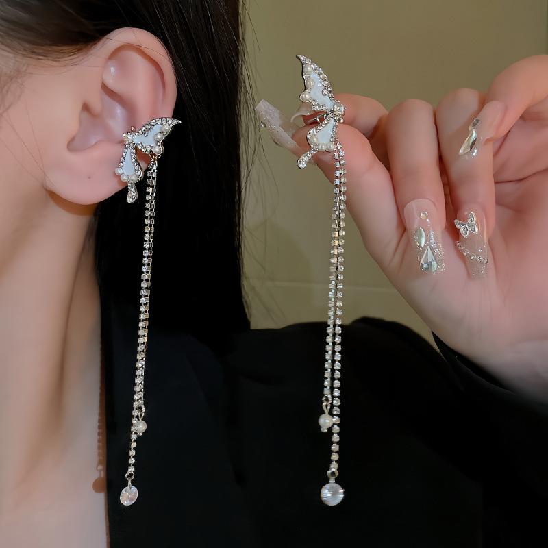 1 Pair Sliver Color Zircon Tassel Ear Clips for Women Fashion Liquid Metal Wing No Piercing Long Chain Ear Cuff Zircon 2025 New