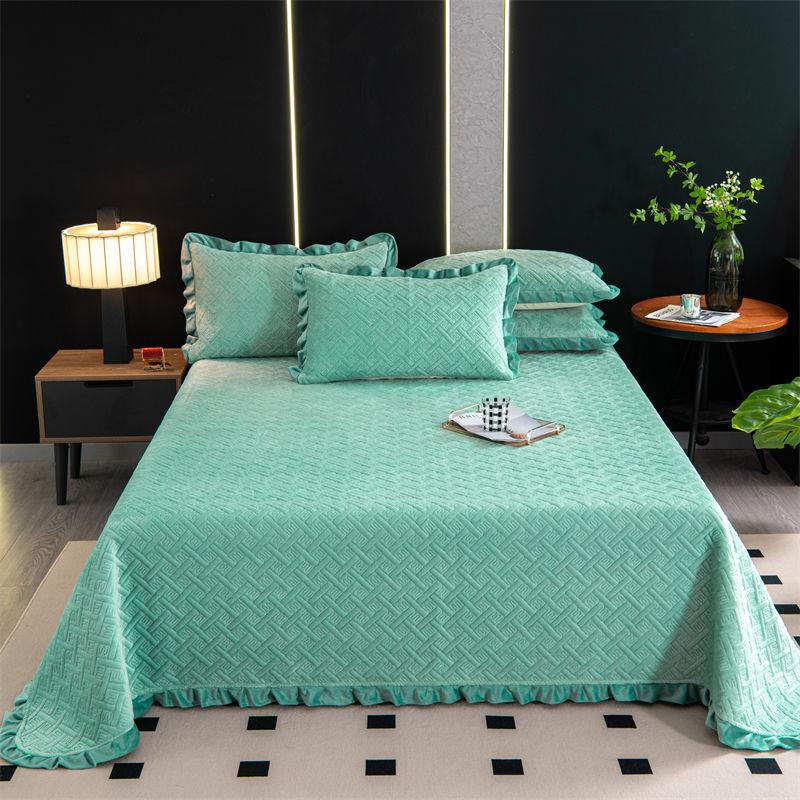 Milk Velvet Crystal Velvet Bed Cover Mattress Cover Blanket Kang Cover Warm Plus Velvet Blanket Quilted Bed Sheet Thickened Three-piece Set