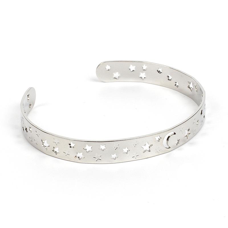 

Factory direct sales of new jewelry, popular European and American pentagram hollow opening bracelet, retro fashion temperament bracelet срібний