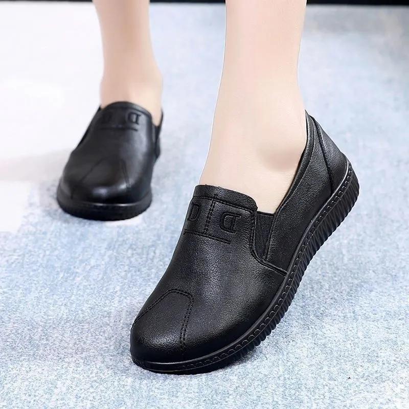 Женская обувь из натуральной кожи, весенне-осенняя коричневая женская повседневная обувь, черные женские удобные классические лоферы для отдыха, женская обувь 35 чёрный
