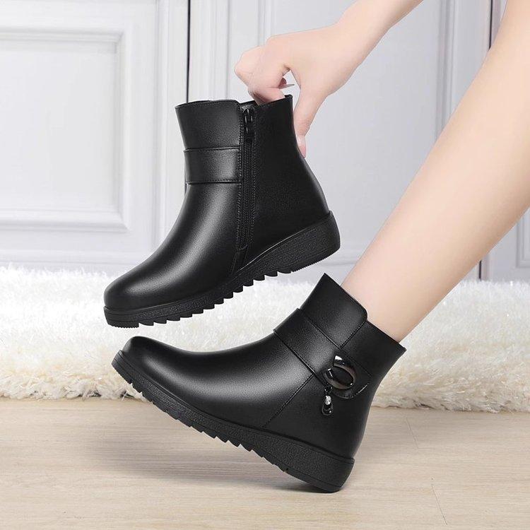 Mom cotton boots women's winter new velvet warm elderly cotton shoes comfortable middle-aged women's leather shoes round head short boots