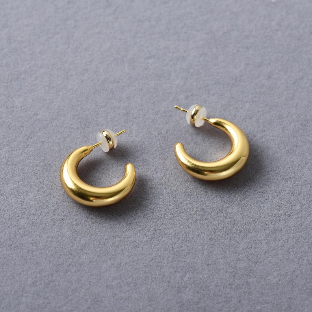 Simple And Fashionable Personalized Smooth C-Shaped Earrings S925 Silver Needle Earrings, Temperament Versatile Commuting Must Enter Earrings