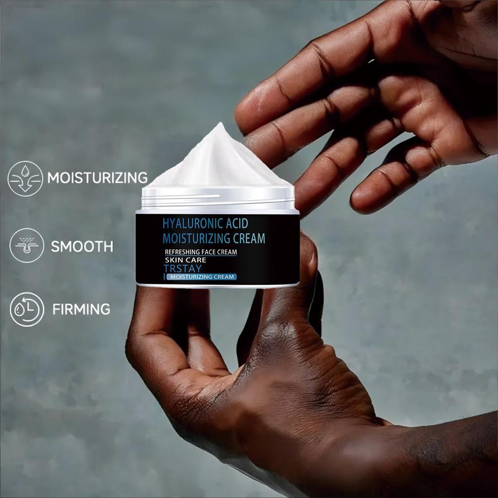 Men's Retinol Cream Is Gentle and Non-irritating, Smoothing Wrinkles, Reducing the Appearance of Fine Lines and Leaving Skin Soft and Refined