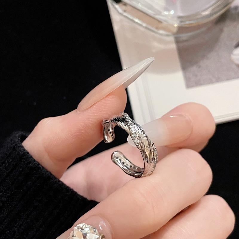 Vintage Luxury Medieval Brushed Woven Open Ring High-End Adjustable Zircon Personalized Ring Women