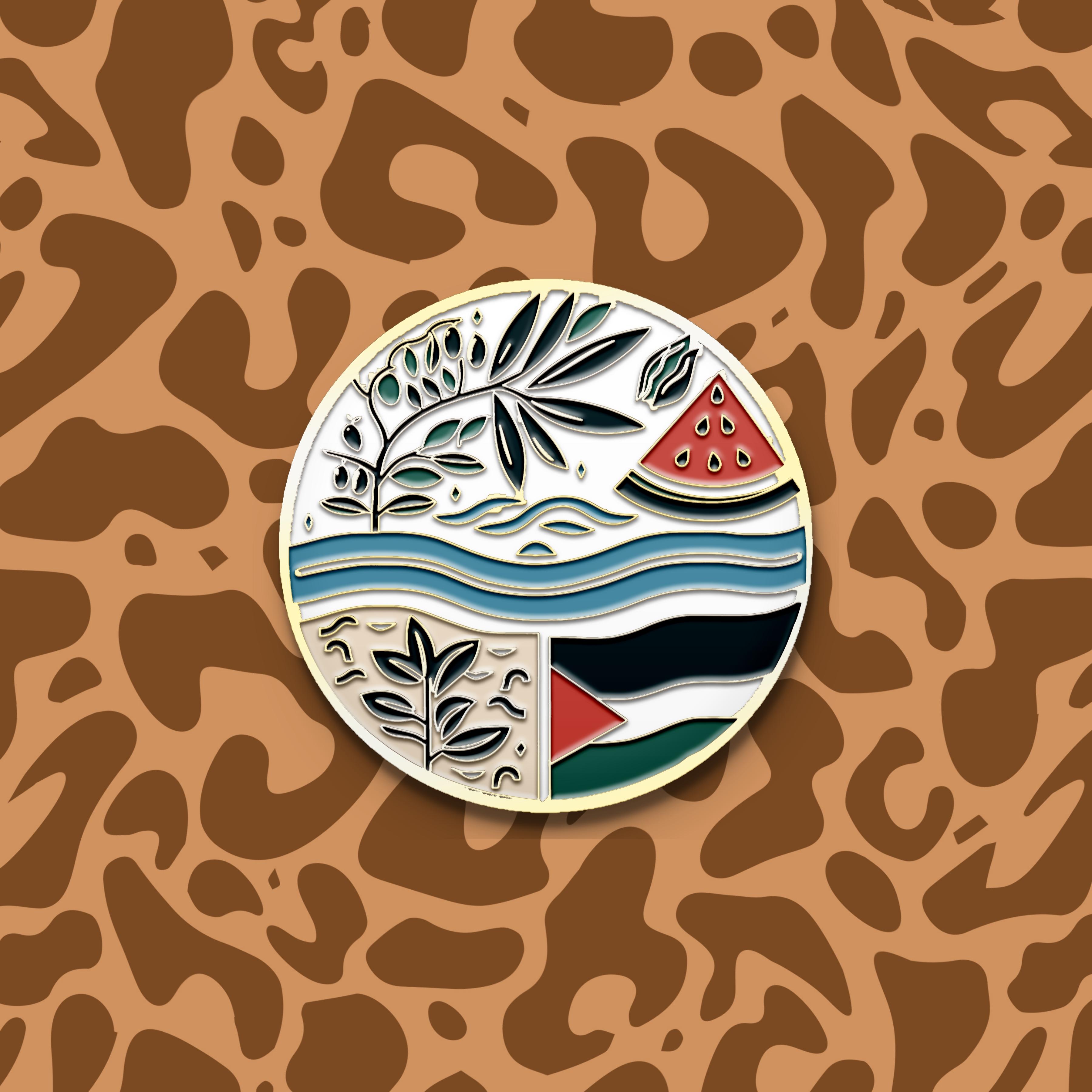 

Подставка в виде арбуза и оливкового дерева с эмалированными брошками в секторе Газа