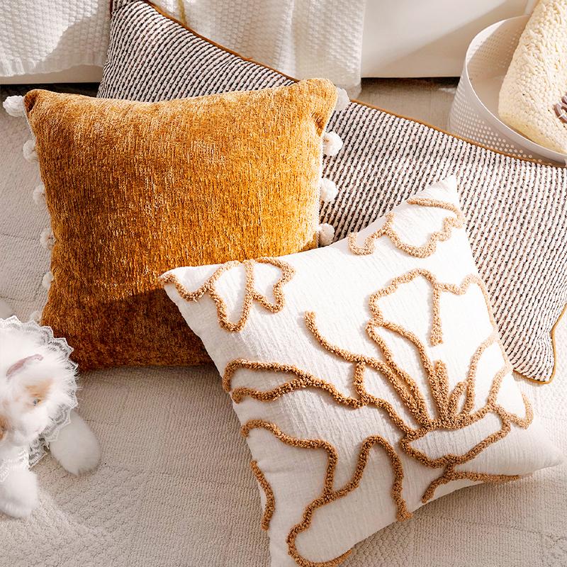 Simple Living Room Throw Pillow Luxurious and Sophisticated Brown Throw Pillow Retro Sofa Throw Blanket Bedding Cushion Plush
