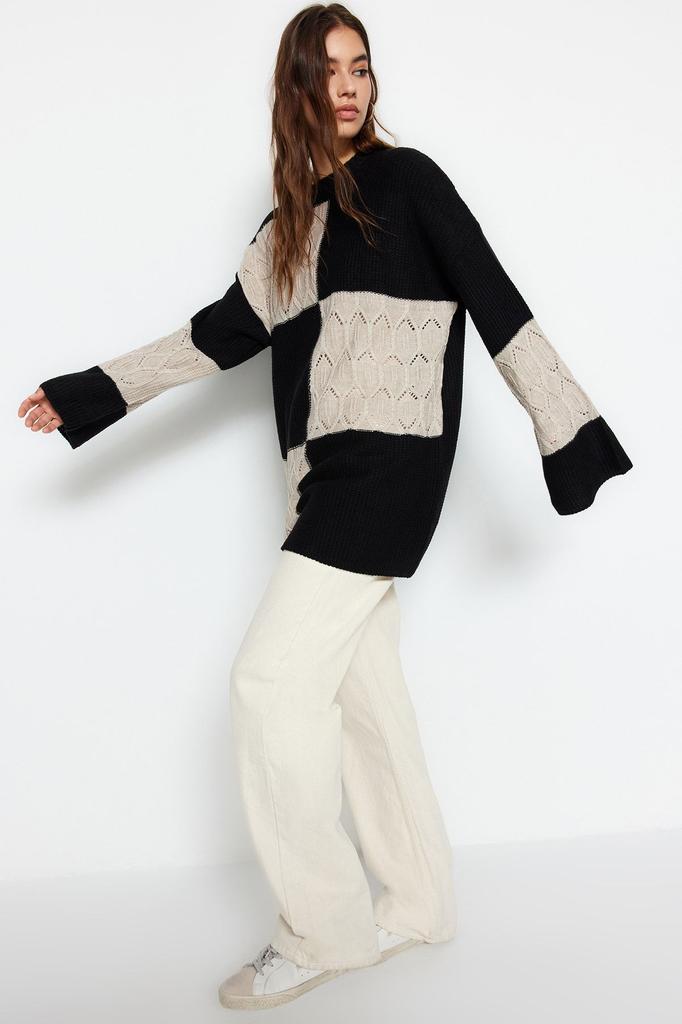 Women's Fashionable Stylish Hijab Sweater Black Openwork Perforated Color Block Knitted Knitwear Sweater