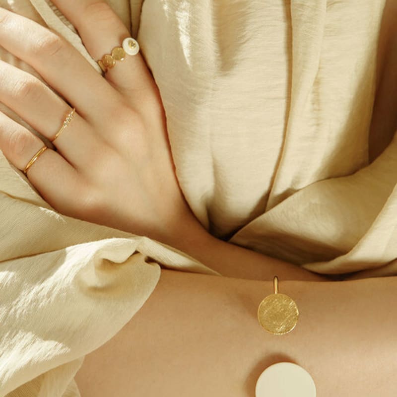 

ozel Halo Full Moon Bracelet PB004B Ivory