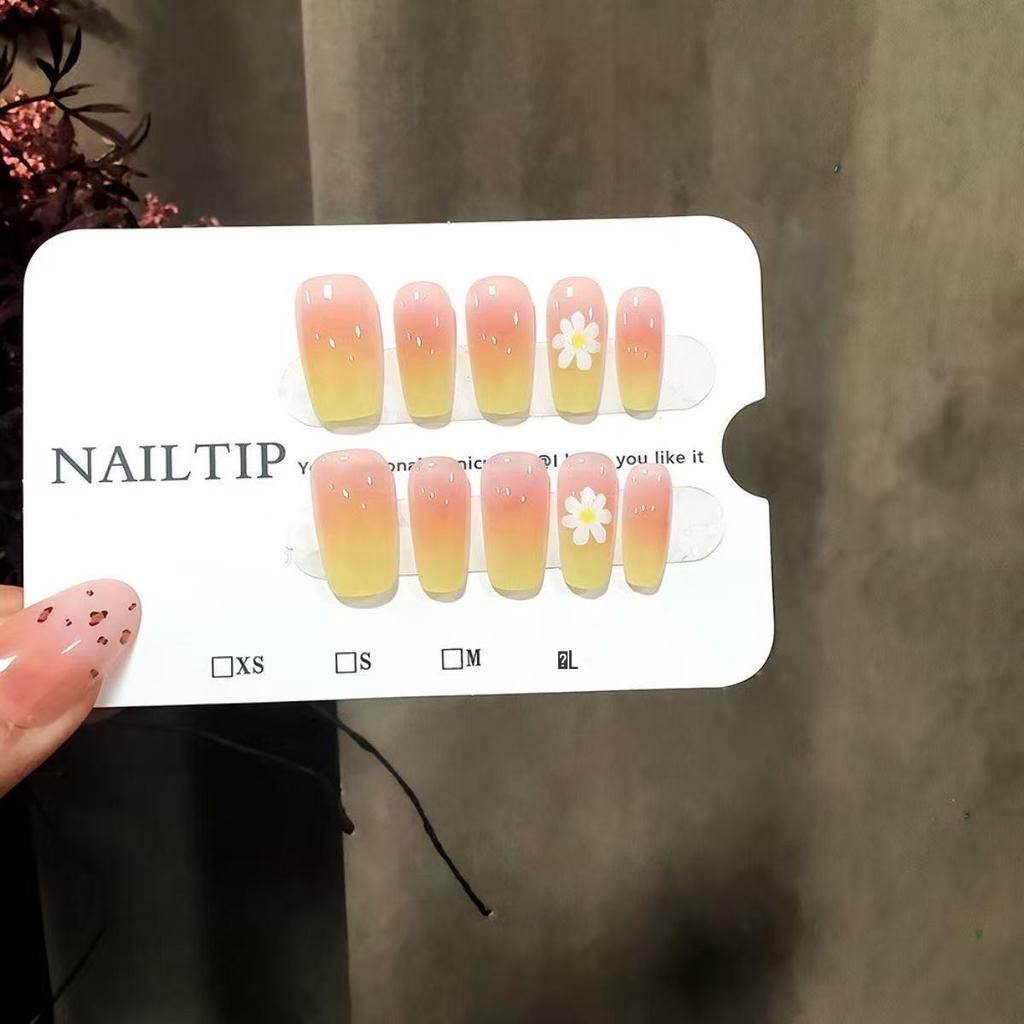 Honey Yellow Daisy Gradient Short Fake Nails – Fresh Handmade Wearable & Removable Art