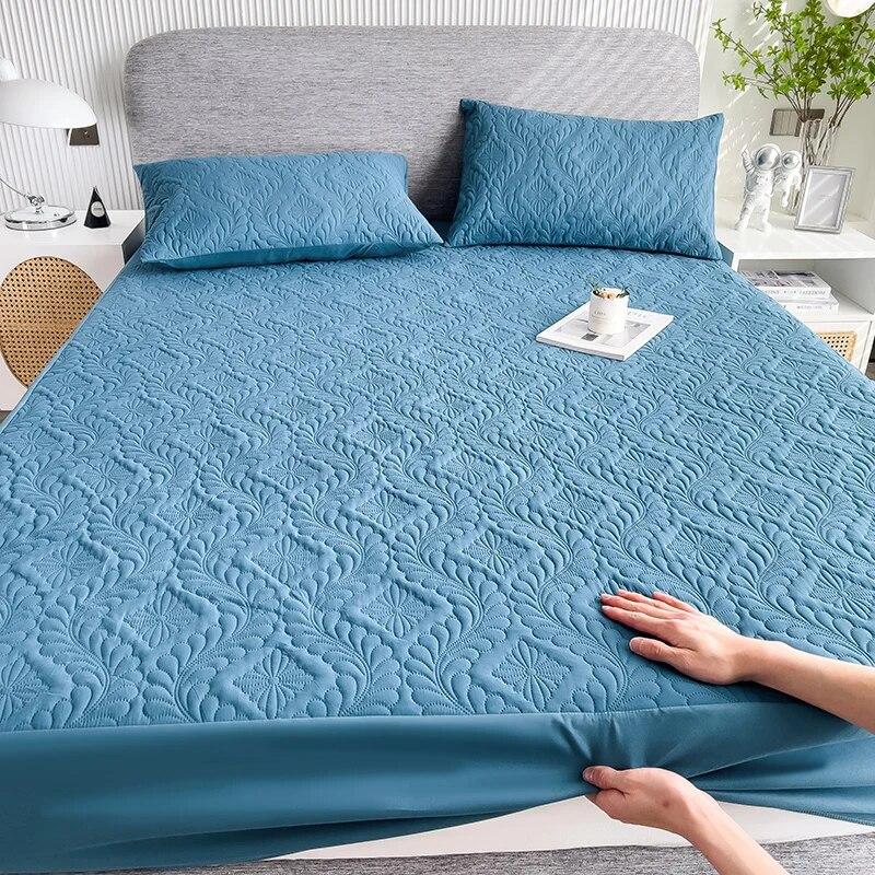 Quilted Waterproof Mattress Protector Elastic Fitted Sheet Embossed Bed Protection Pad for Bedroom Hotel Thickened Bed Cover