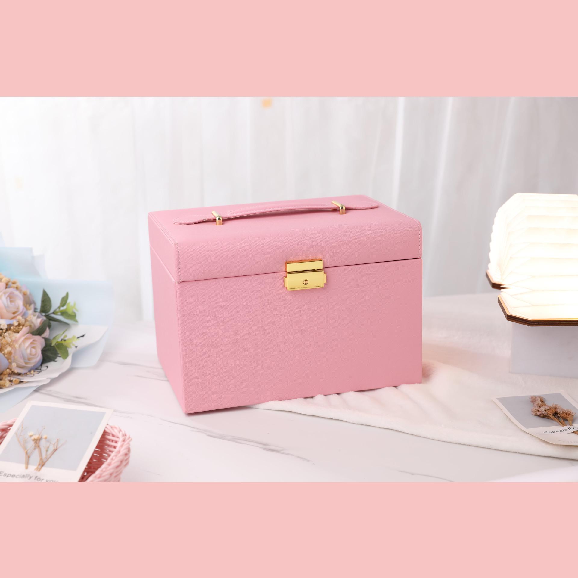 

Элегантная шкатулка для хранения ювелирных изделий: Портативный с большой вместимостью для серег, помад, ожерелий и колец.