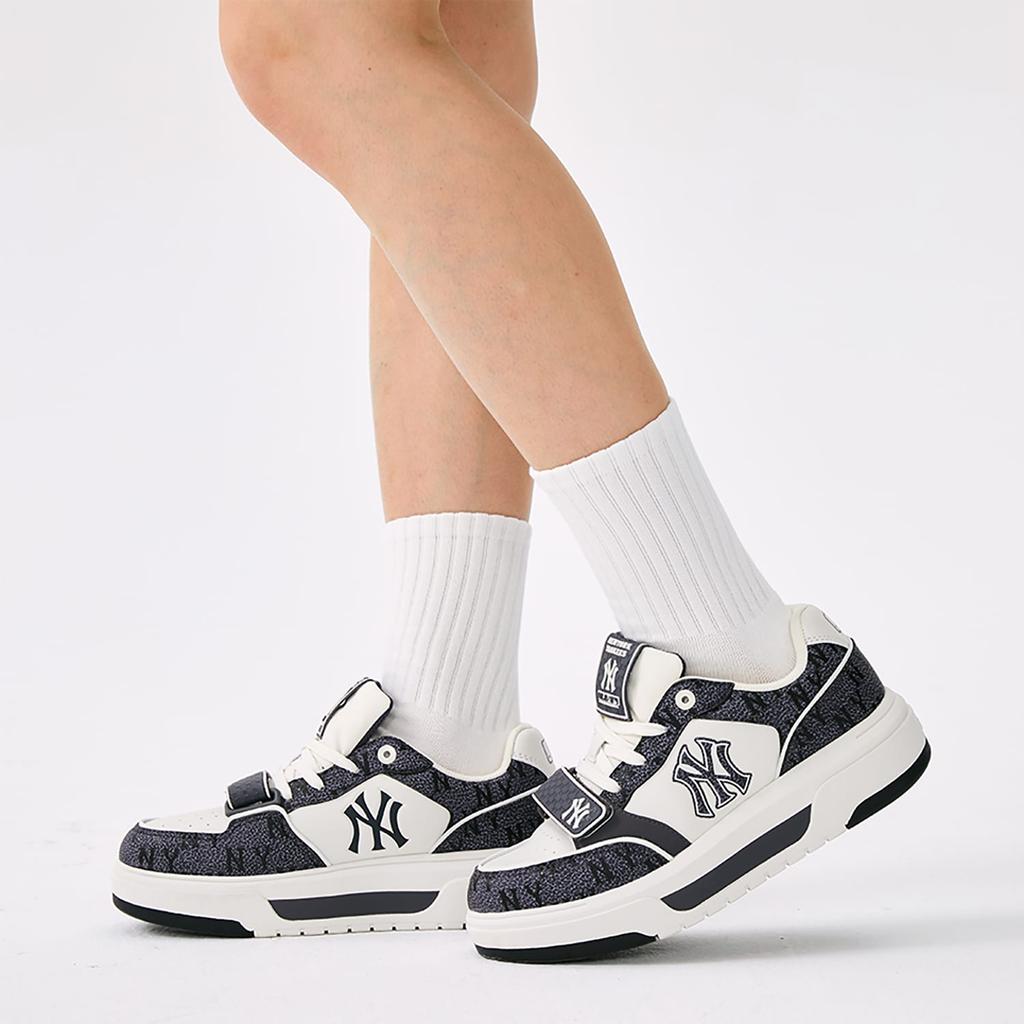 MLB New York Yankees Synthetic Leather Height Increasing Low top Skateboard Shoes Unisex Dark Heather Gray 3ASXP025N-50MGD