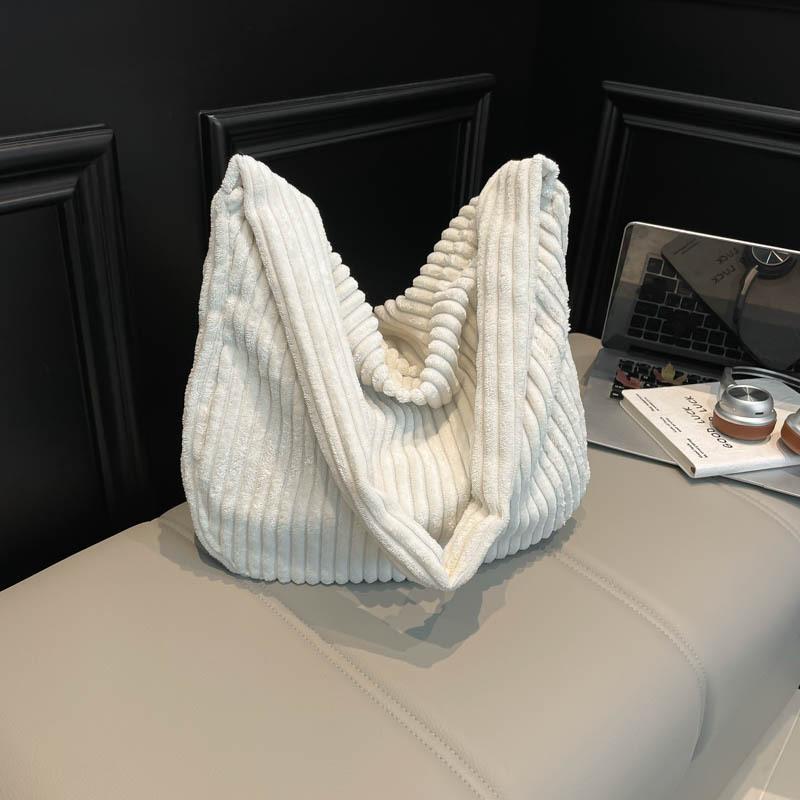 

Large-capacity bag women s autumn and winter new corduroy commuter shoulder bag literature and art college student class messenger bag белый