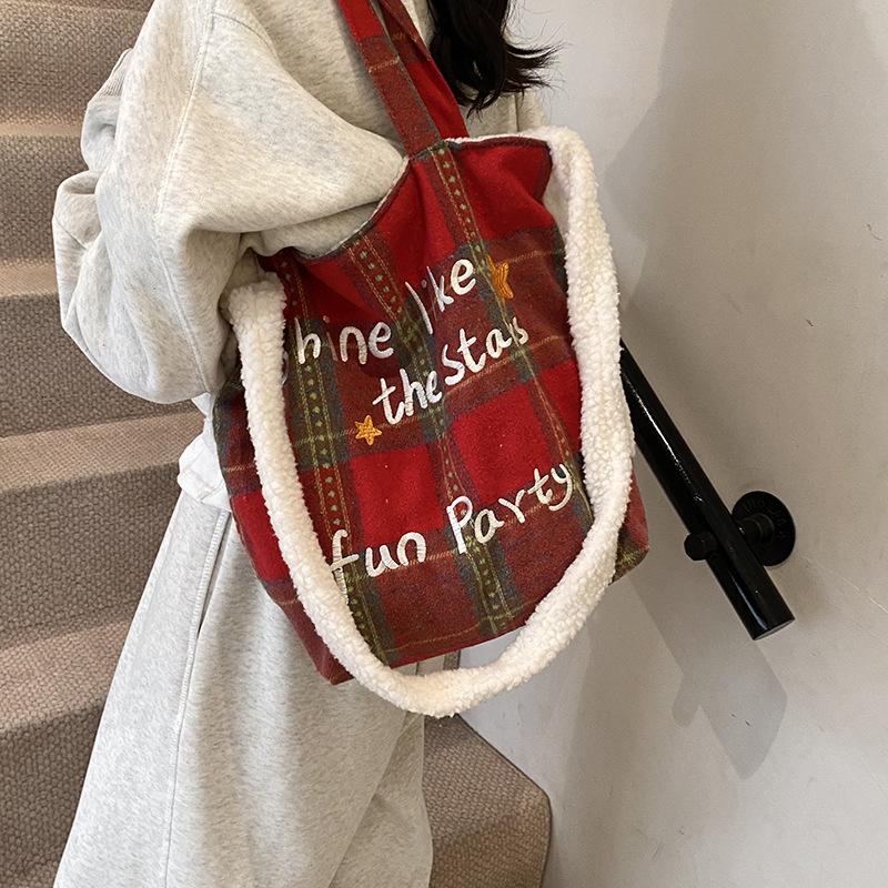 Retro plaid lamb wool splicing bag autumn and winter portable messenger bag large capacity tote bag student double-sided shoulder bag