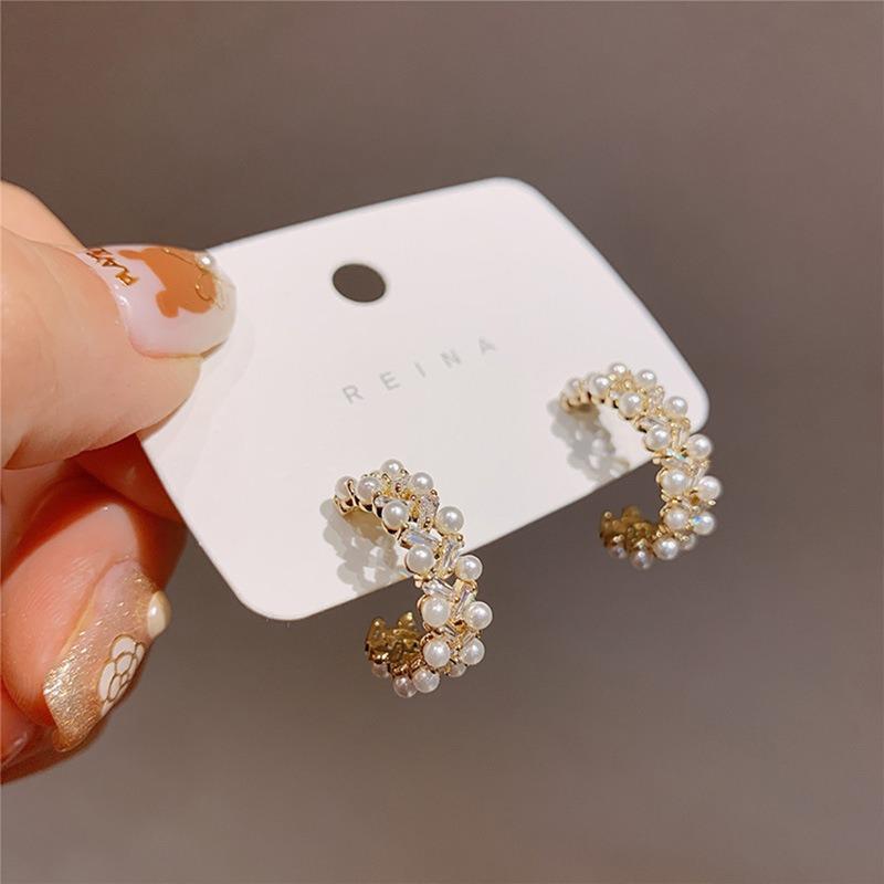 Silver Needle Simple Pearl Zircon Earrings Korean Fashion Stud Earrings C-shaped Earrings Temperament Light Luxury Earrings Internet Celebrity
