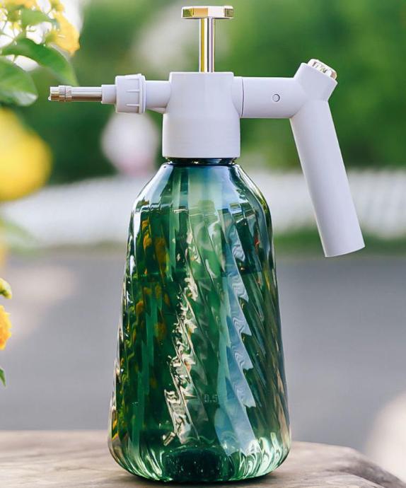 

Бытовая лейка-распылитель для полива Дезинфекционная Специальная Пневматическая Высоконапорная лейка One Size зелёный