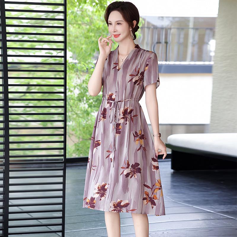 

Elegant V-Neck Chiffon Dress with Pockets for Middle-Aged Women - 2026 Summer Collection 3XL (recommended for 135-145 jin)