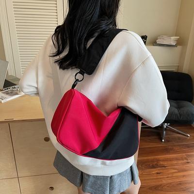 Large Capacity Casual Pillow Bag Women's New Niche Design Contrasting Color Shoulder Messenger Bag Commuter Bag