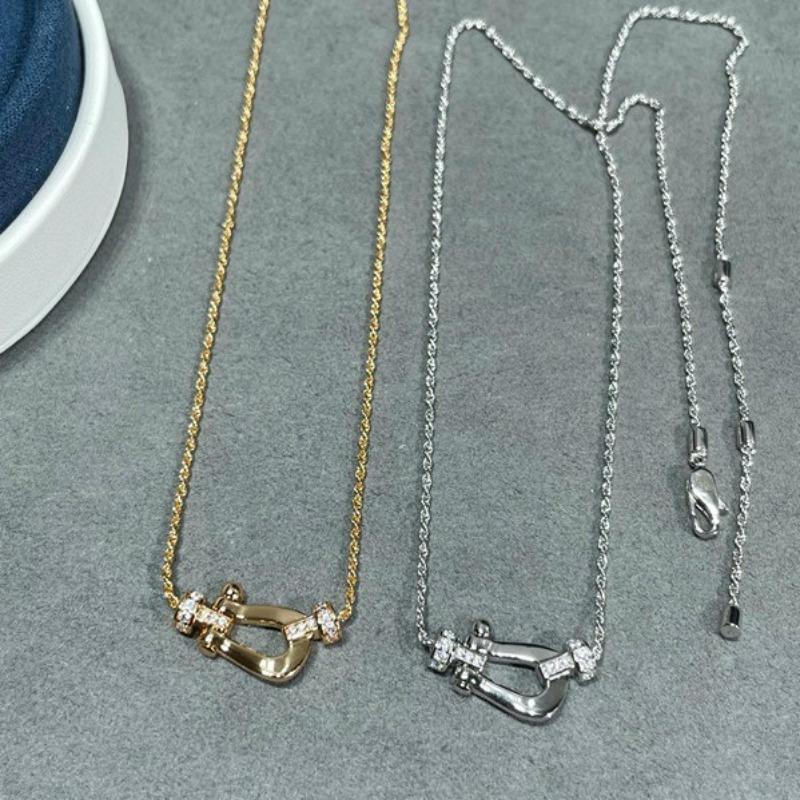 925 Sterling Silver Frey's Horseshoe Buckle Necklace Plated 18K Rose Gold Half Diamond CNC Horseshoe Pendant Clavicle Chain Seiko