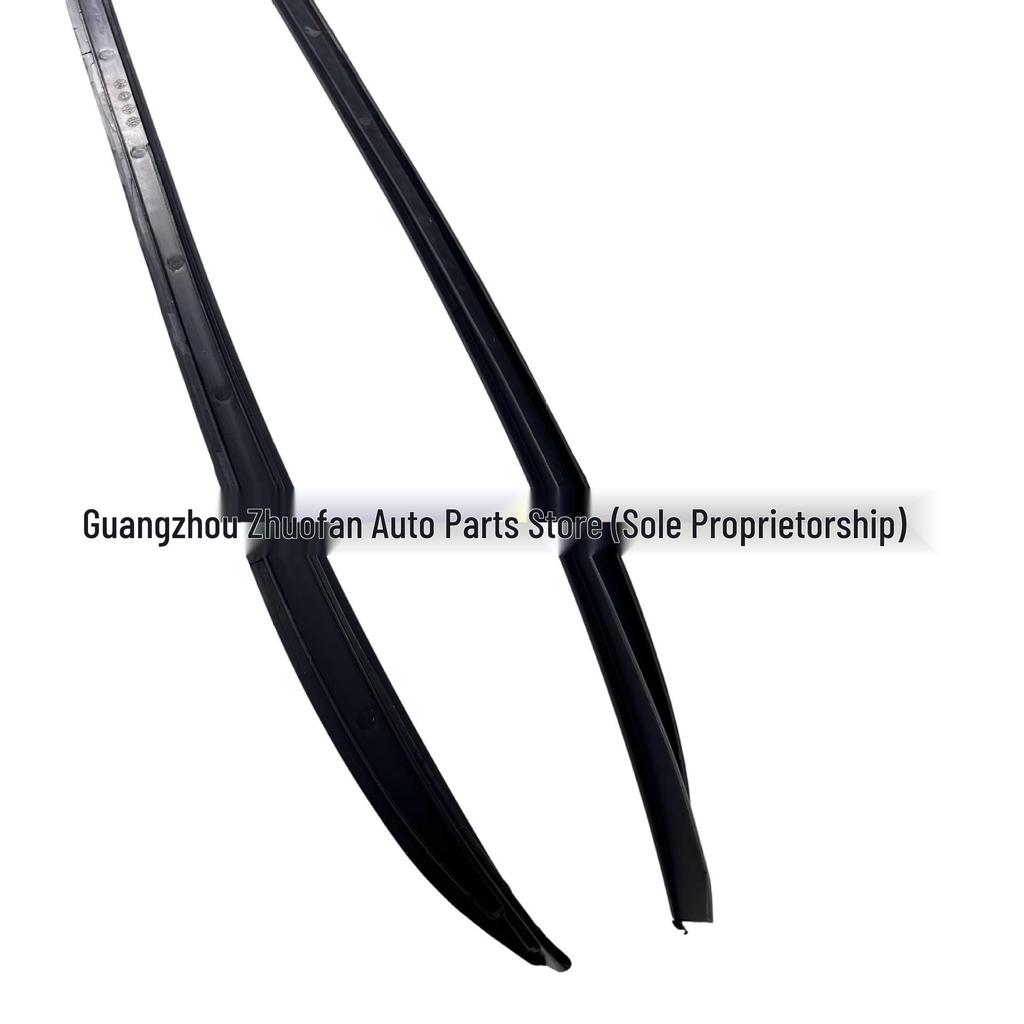 CP9Z5803136A: Compatible Windshield Trim Strip for Focus MK3 (2012-2017) - CP9Z5803137A