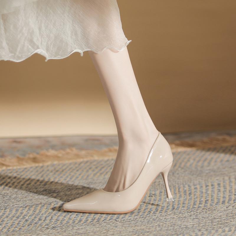 

Nude high heels women s stilettos 2025 spring and autumn new niche temperament white patent leather sexy versatile pointed single shoes 40