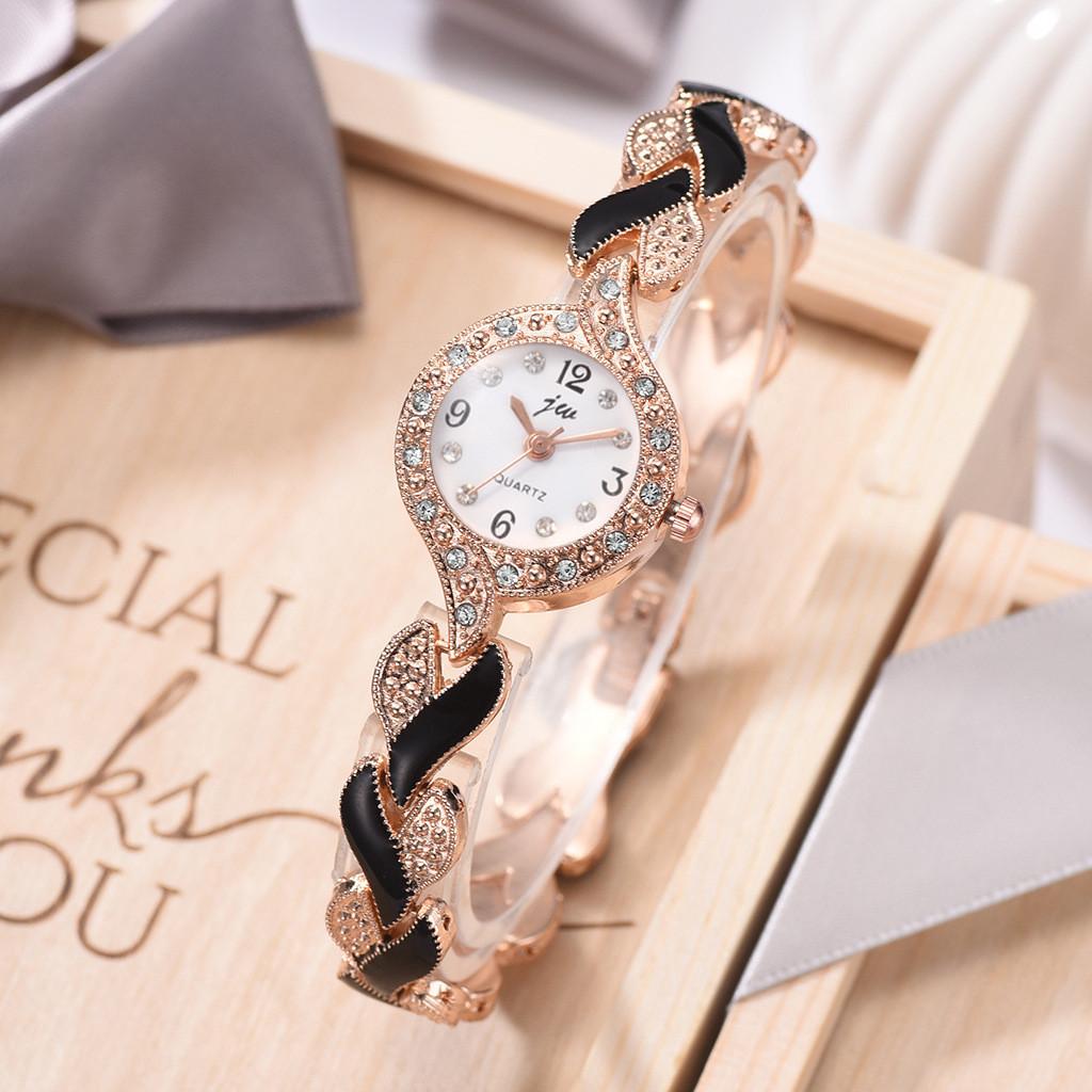Fashion Ladies Alloy Leaf Quartz Watch Bracelet Set For Casual Wear