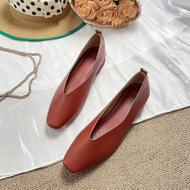 Soft Sole 2025 New Cowhide Comfortable and Breathable Low Heel Square Head Shallow Mouth Single Shoes Women's Flat Bottom Non-grinding Feet Grandma