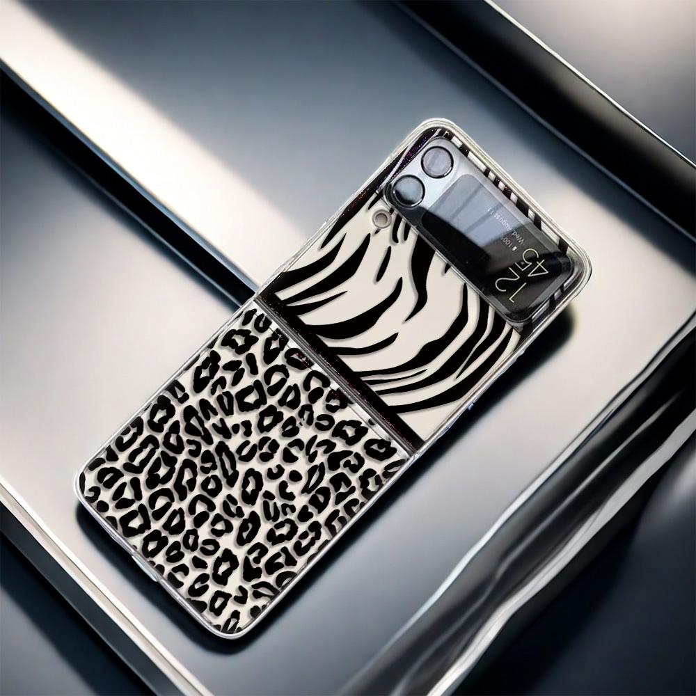 Golden Leopard Print F711 Phone Case For Samsung Z Flip 3 4 5 6 Cases Funda For Samsung Z FLIP 3 4 5 6 Cover Case Funda Coque
