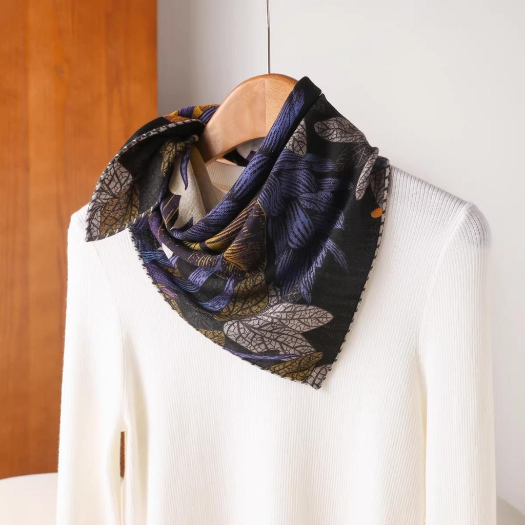 Temperament Versatile Silk Wool Scarf Women's 1116 New Silk Wool Square Scarf Neck Protection and Cold Protection Shawl for Mother