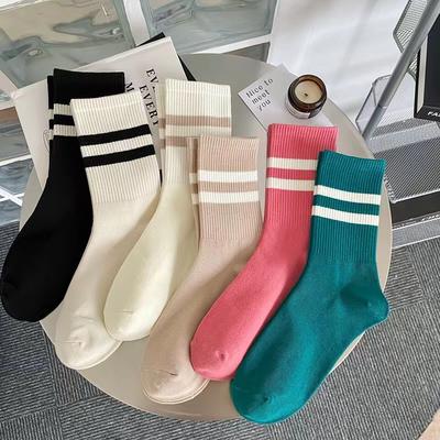 Dames Sokken Japanse Mode Herfst Nieuw Nieuwigheid Snoepkleur Katoen Sport Crew Sokken Voor Meisjes Preppy Stijl Gestreepte Sokken Casual