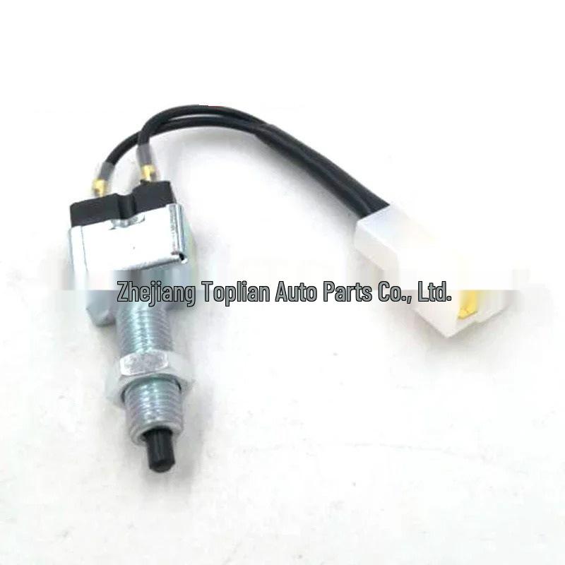 

Applicable Brake Light Stop Switch for 1978-1985 Toyota Celica (84340-12011, 84340-20010)