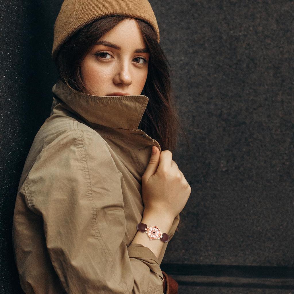 Lucky Leather Watch with Rotating Seashell Quartz Analog Bracelet Accessory Perfect Day Gift Women's Strap Diamond-Inspired, Waterproof, Dial,