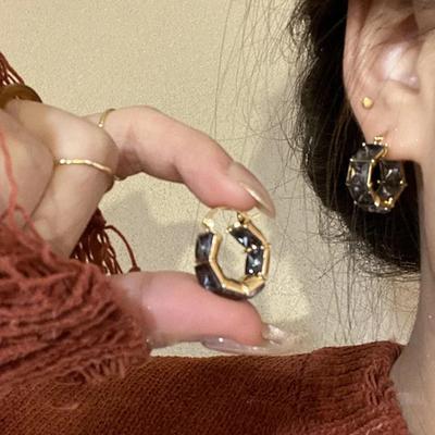 1Pc 2024 New Jewelry Vintage  Exquisite Zircon Round Earrings Wedding Party Black Square Crystal Hoop Earrings for Women Shiny