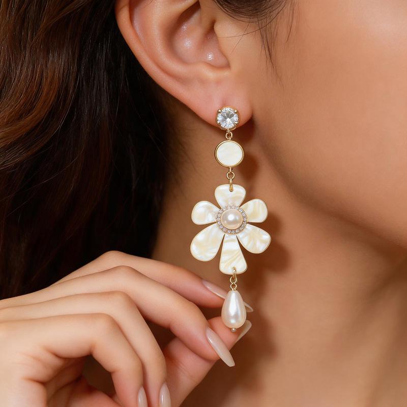 Retro Ethnic Silver Needle Water Drop Pearl Flower Stud Earrings with Diamond Inlay
