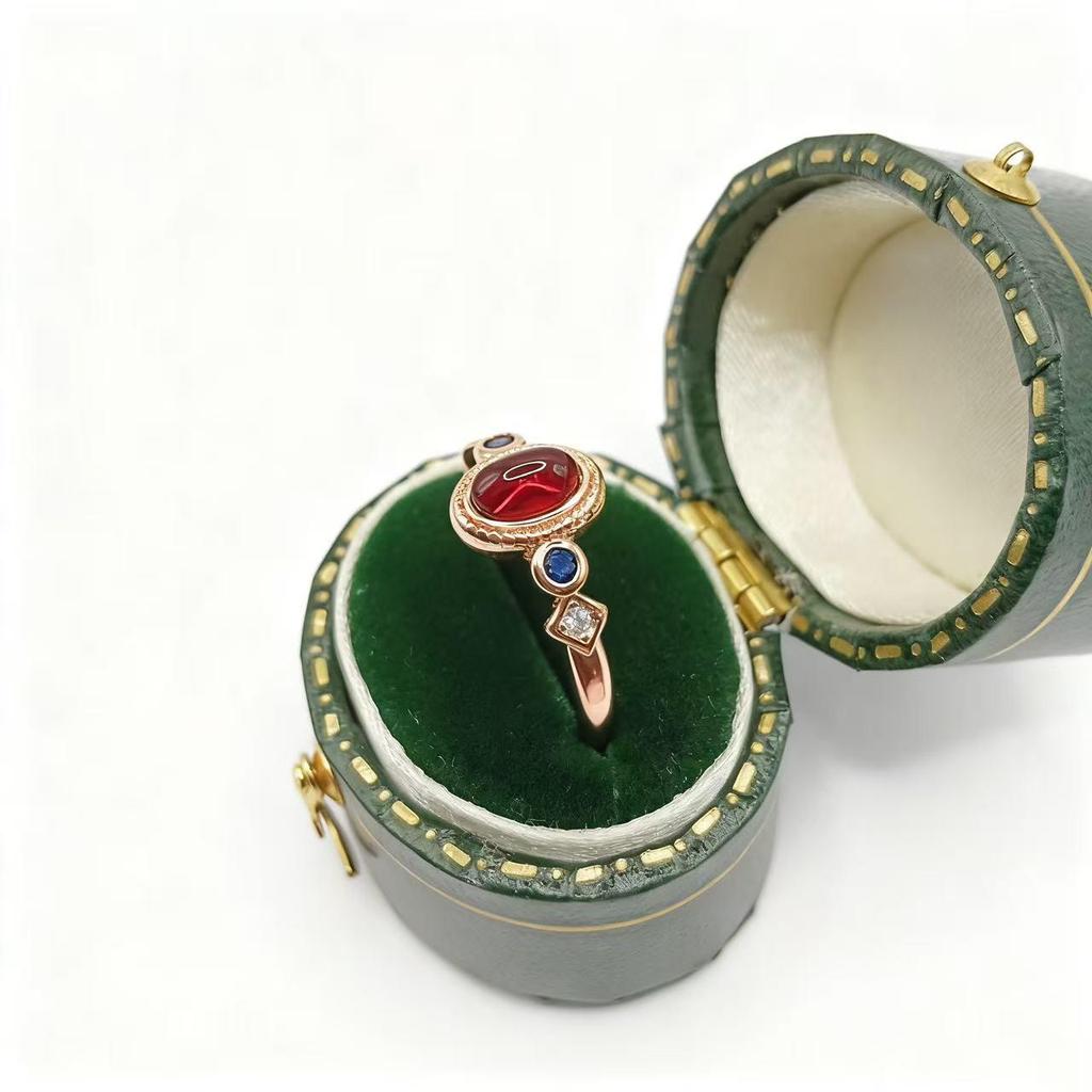 Anello Yintai in Rame Placcato Oro Rosa con Zircone Rosso - Gioiello di Nicchia Elegante e alla Moda per l'Uso Quotidiano delle Donne
